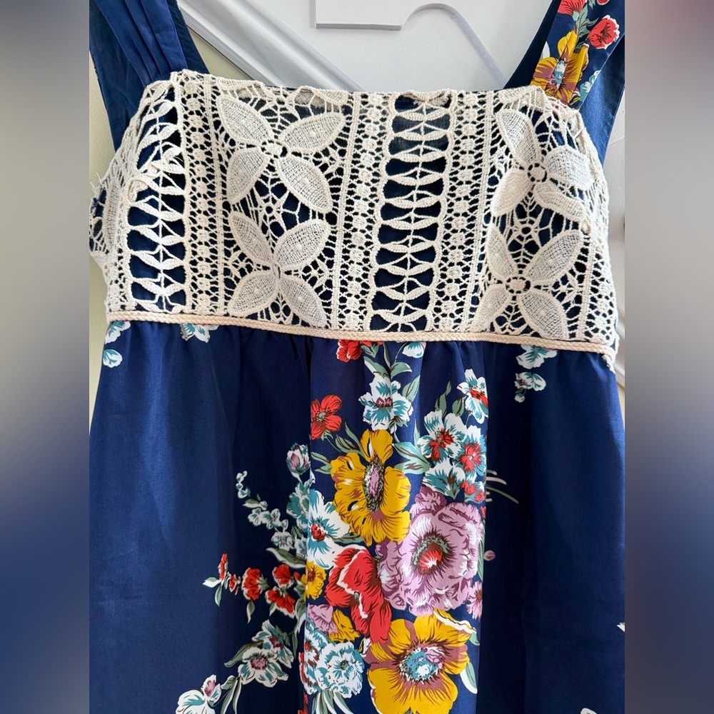 Nick & Mo Navy Blue Floral Midi Dress with Lace - Picture 4 of 9